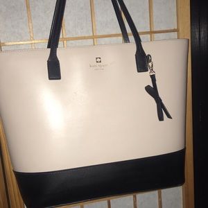 Kate Spade Creme And Black Purse